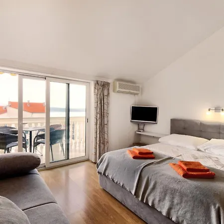 Studio-apartment Mit Meerblick By Interhome Crikvenica