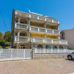 Studio-apartment Mit Meerblick By Interhome * Crikvenica