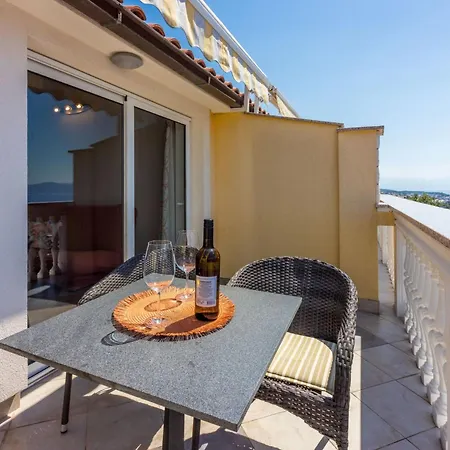 Studio-apartment Mit Meerblick By Interhome Appartement Crikvenica