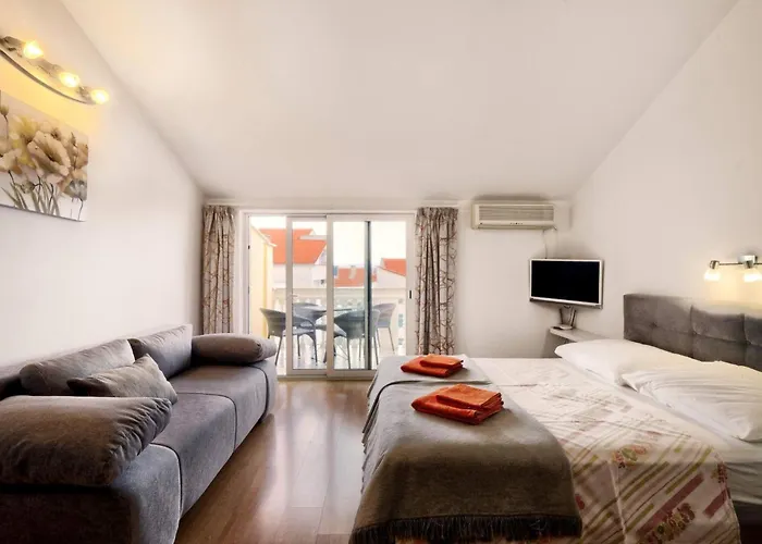 Studio-apartment Mit Meerblick By Interhome Appartement Crikvenica